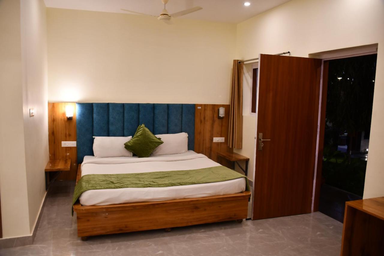Shivansh Inn Resort Rishikesh Ngoại thất bức ảnh