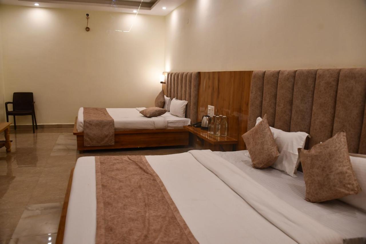Shivansh Inn Resort Rishikesh Ngoại thất bức ảnh