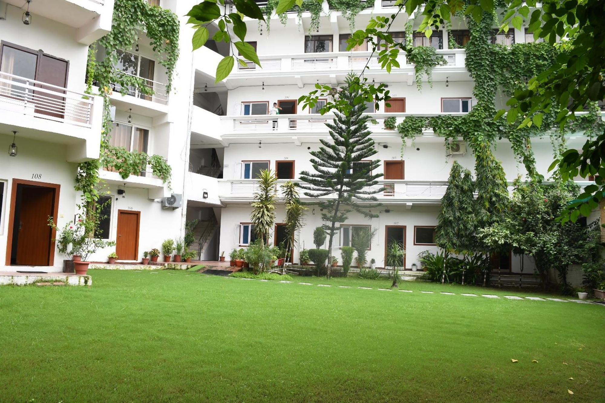 Shivansh Inn Resort Rishikesh Ngoại thất bức ảnh